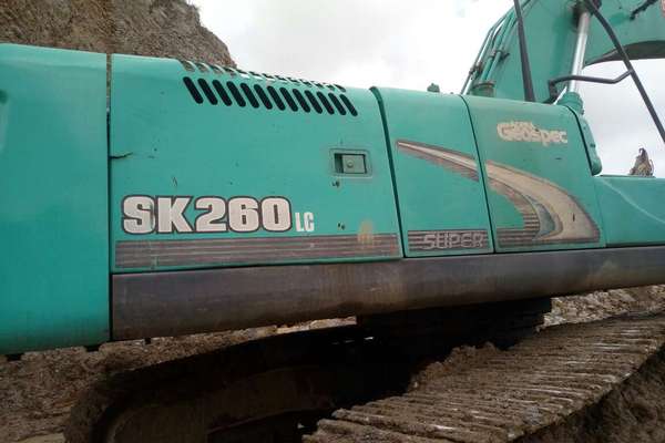 贵州出售转让二手4616小时2012年神钢SK260LC挖掘机