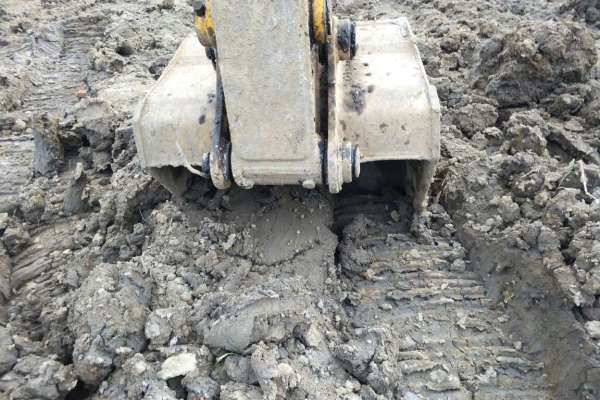 安徽出售转让二手8000小时2011年力士德SC220挖掘机