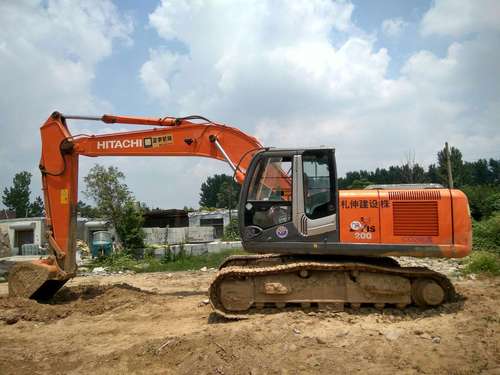 山东出售转让二手8000小时2010年日立ZX200挖掘机