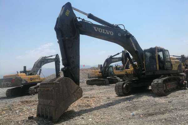 山西出售转让二手8900小时2011年沃尔沃EC460BLC挖掘机