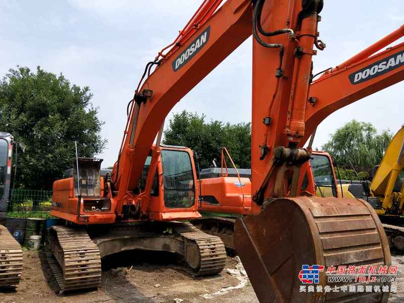 山西出售转让二手4000小时2014年斗山DX260LC挖掘机