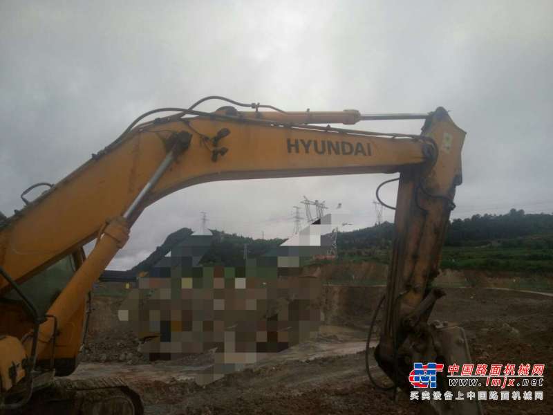贵州出售转让二手6000小时2012年现代R335LC挖掘机