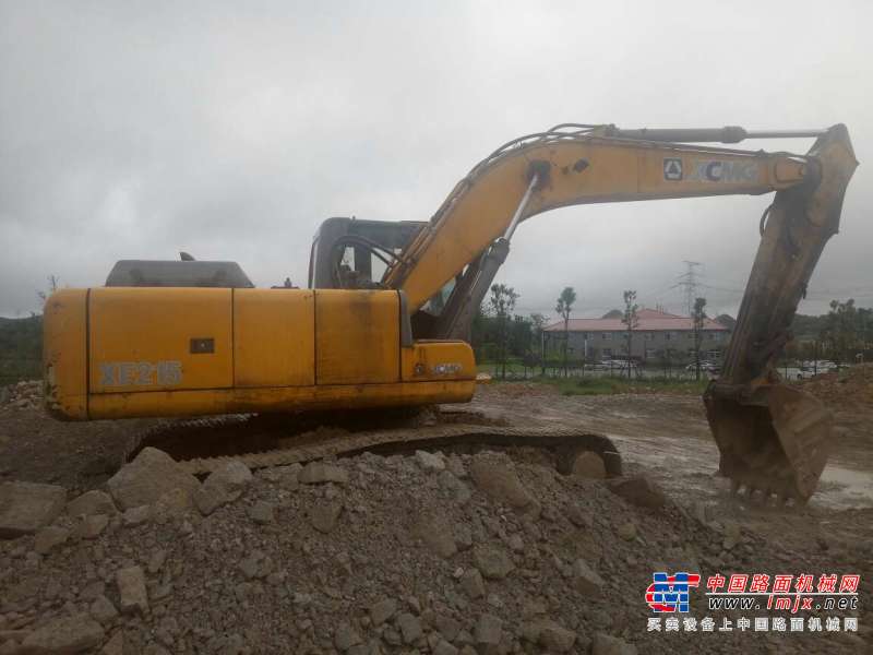 贵州出售转让二手10000小时2009年徐工XE210挖掘机