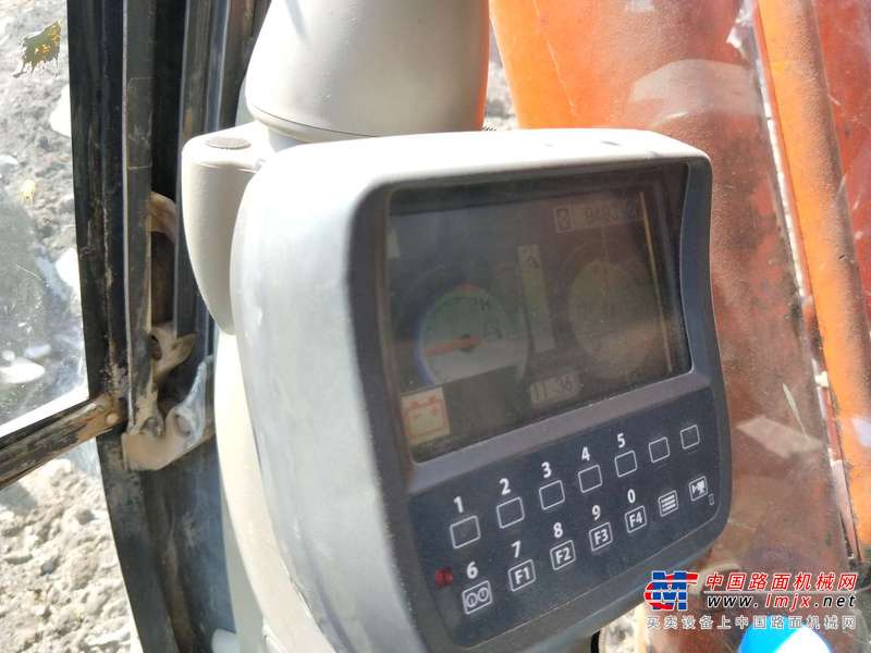 山西出售转让二手9000小时2008年日立ZX240挖掘机