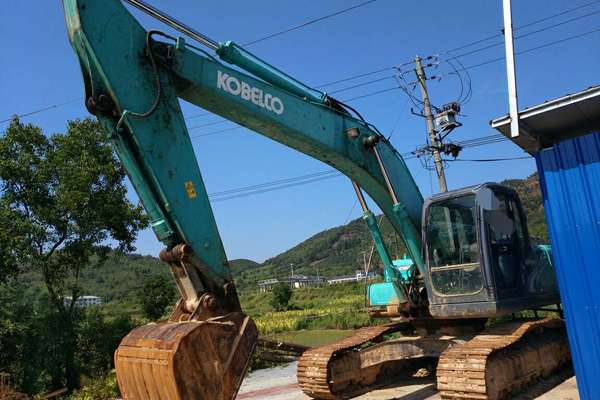 江西出售转让二手8000小时2011年神钢SK210挖掘机