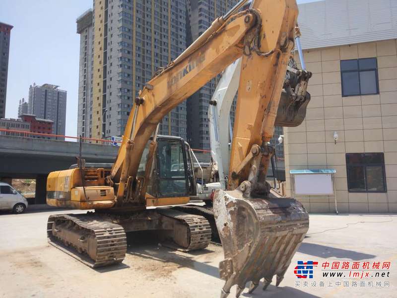 陕西出售转让二手8000小时2008年龙工LG6225挖掘机