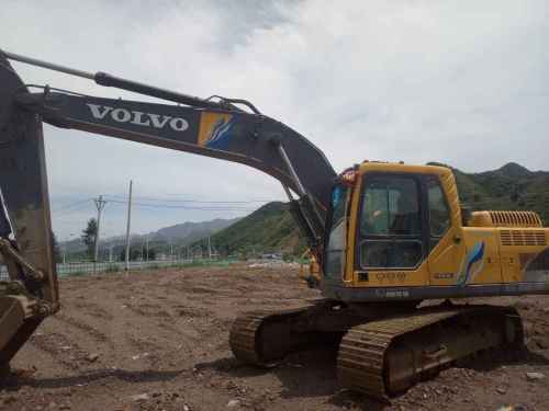 贵州出售转让二手5000小时2013年沃尔沃EC210B挖掘机