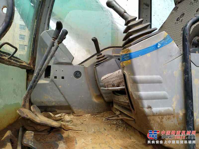山东出售转让二手15000小时2004年神钢SK210LC挖掘机