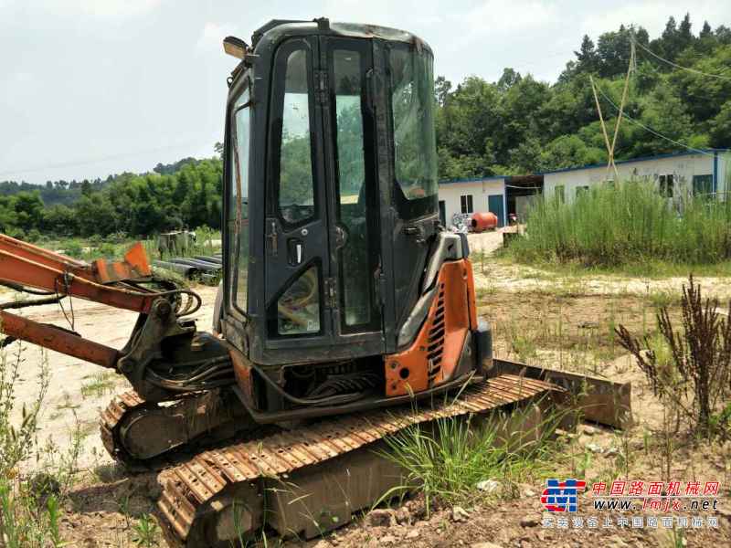 四川出售转让二手18000小时2003年日立ZX50U挖掘机
