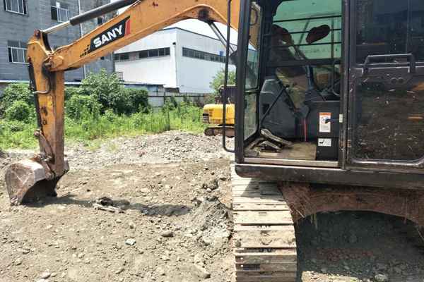 四川出售转让二手3586小时2014年三一重工SY75C挖掘机