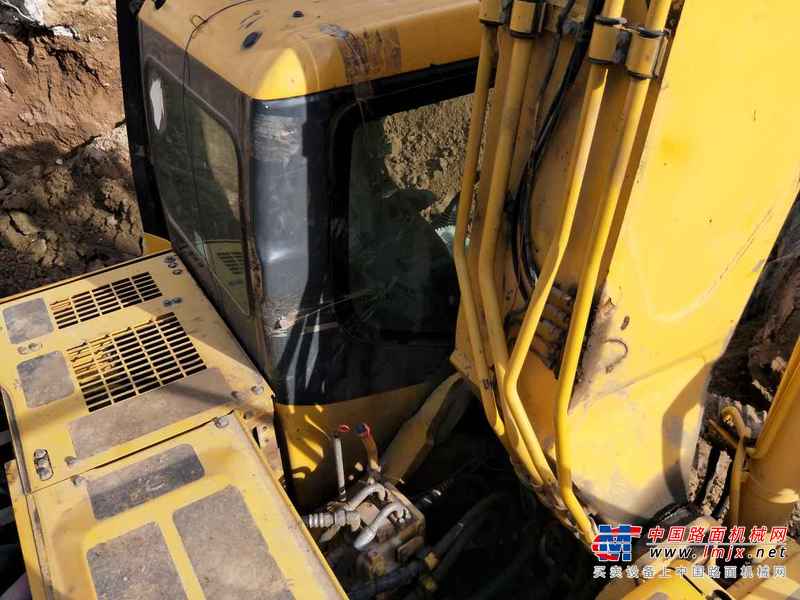 山西出售转让二手9000小时2011年小松PC270挖掘机