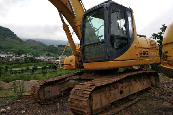 云南出售转让二手8523小时2010年柳工920D挖掘机