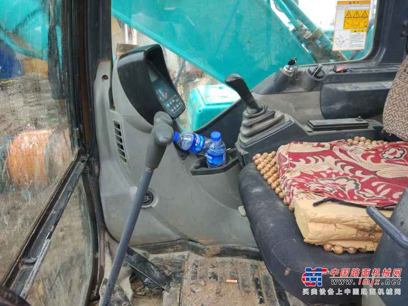 云南出售转让二手8885小时2011年神钢SK130挖掘机