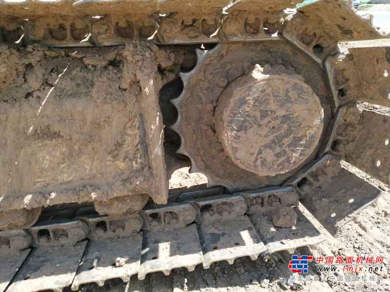 甘肃出售转让二手5000小时2010年龙工LG6085挖掘机