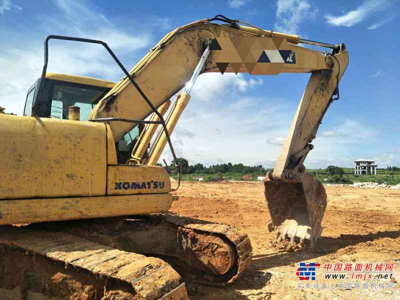 江西出售转让二手12000小时2007年卡特彼勒320C挖掘机