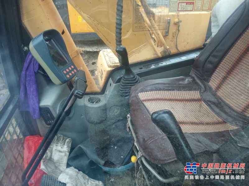 贵州出售转让二手7500小时2011年柳工915D挖掘机