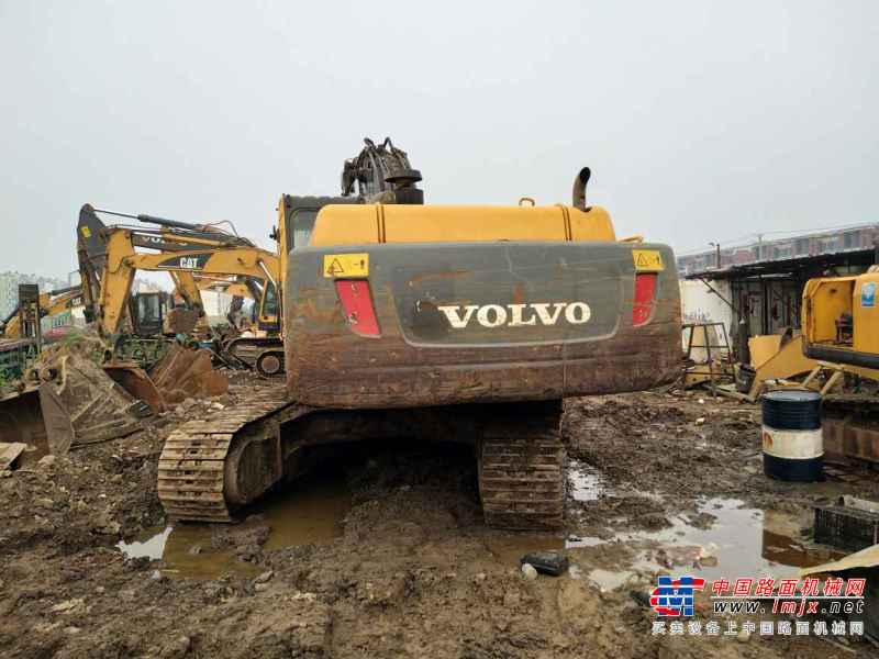 山东出售转让二手8700小时2011年沃尔沃EC360BLC挖掘机