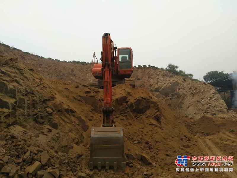 山东出售转让二手10000小时2008年斗山DH215挖掘机