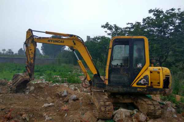 山东出售转让二手10000小时2008年现代R55挖掘机