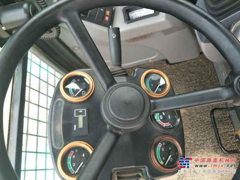 河北出售转让二手1300小时2015年新源机械轮挖65W挖掘机