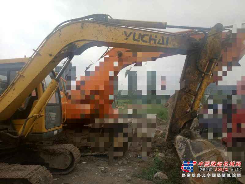 贵州出售转让二手9000小时2010年玉柴YC85挖掘机