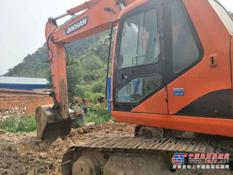河北出售转让二手8700小时2011年斗山DH300LC挖掘机