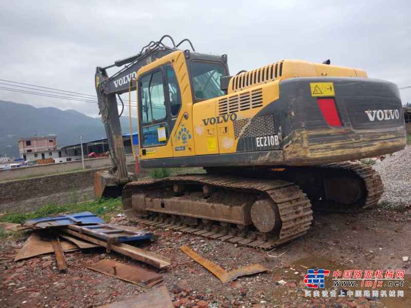 云南出售转让二手6000小时2012年沃尔沃EC210B挖掘机