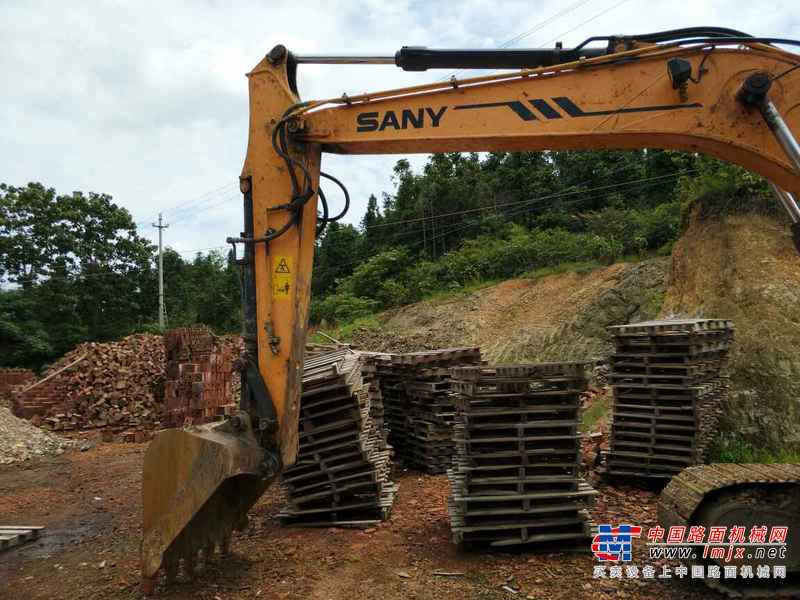安徽出售转让二手5900小时2013年三一重工SY135C挖掘机