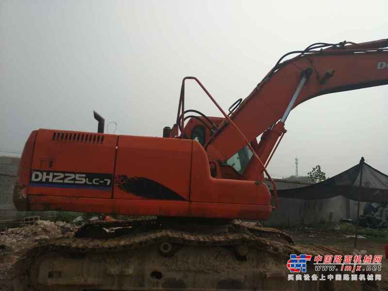 山东出售转让二手9400小时2010年斗山DH220LC挖掘机