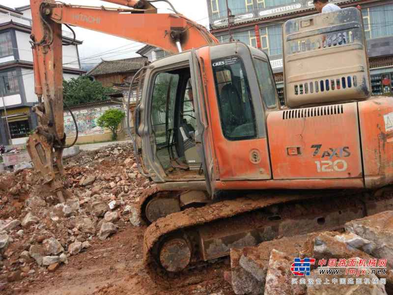 云南出售转让二手13279小时2009年日立ZX120挖掘机