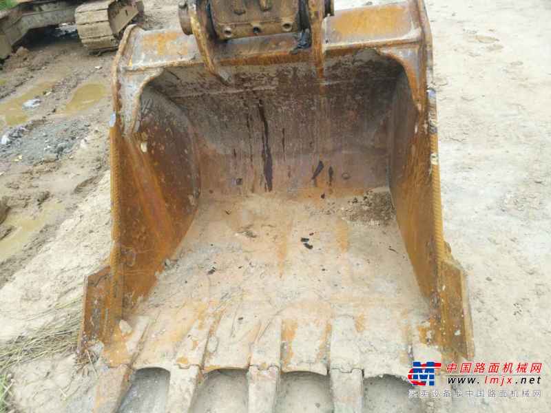 安徽出售转让二手9000小时2010年龙工LG6225挖掘机