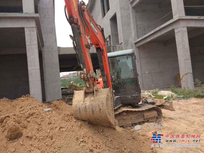 山东出售转让二手2500小时2015年斗山DX60挖掘机