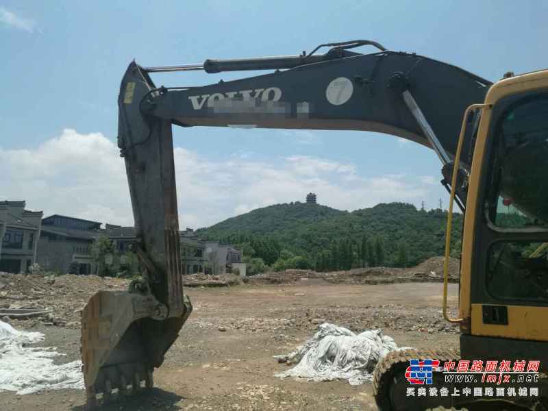 安徽出售转让二手11000小时2010年沃尔沃EC210B挖掘机