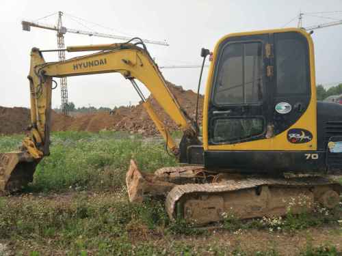 山东出售转让二手10000小时2009年现代R60挖掘机