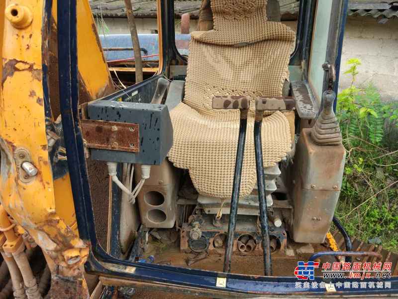 云南出售转让二手6000小时2007年现代R210LC挖掘机