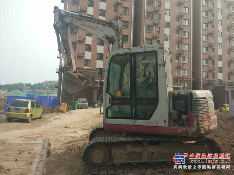 山东出售转让二手8000小时2010年竹内TB175C挖掘机