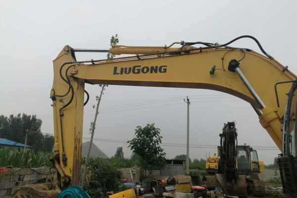 山东出售转让二手6282小时2011年柳工CLG922D挖掘机