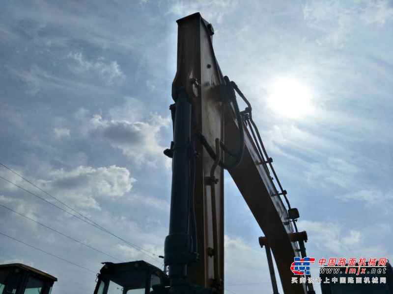 重庆出售转让二手6800小时2012年三一重工SY135C挖掘机