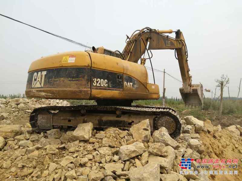 山东出售转让二手13600小时2006年卡特彼勒320C挖掘机