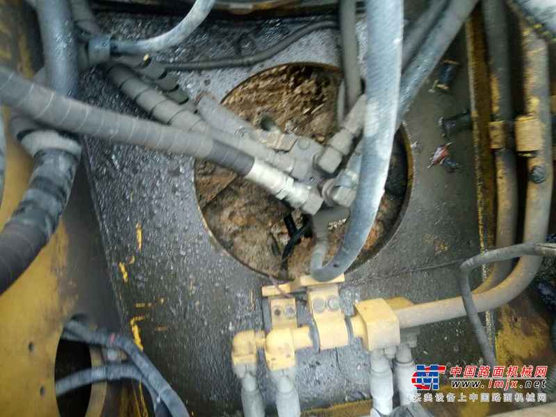 贵州出售转让二手11000小时2010年小松PC360挖掘机