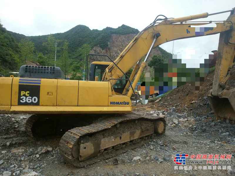贵州出售转让二手11000小时2010年小松PC360挖掘机