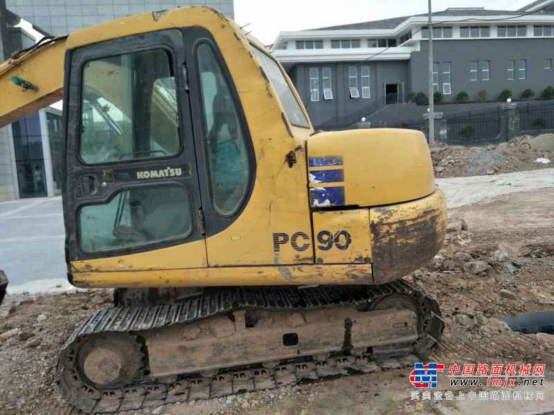 四川出售转让二手8000小时2010年小松PC60挖掘机