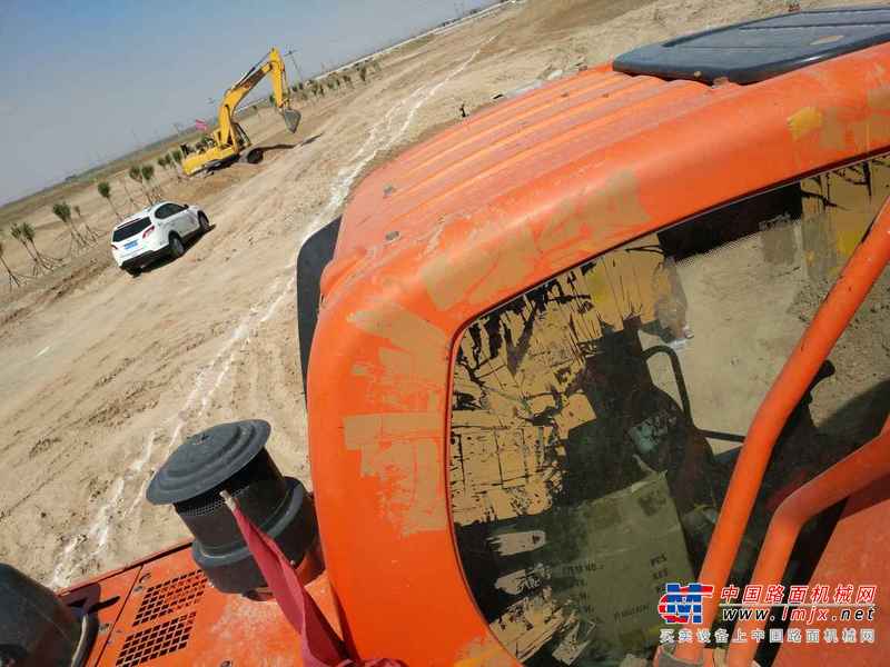 内蒙古出售转让二手5700小时2009年斗山DX300LC挖掘机