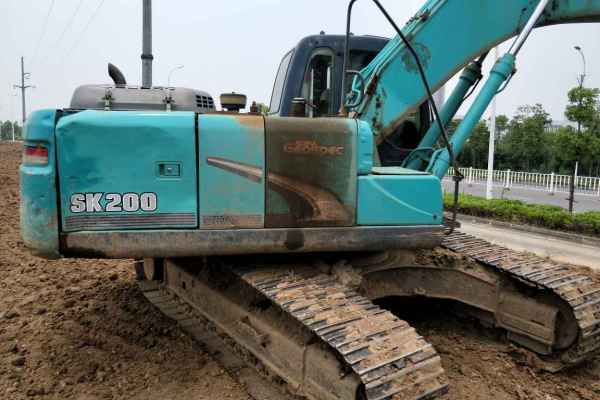 安徽出售转让二手10000小时2010年神钢SK200挖掘机