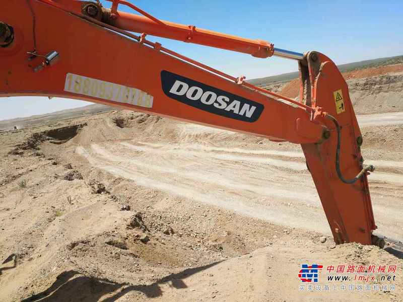 内蒙古出售转让二手5600小时2013年斗山DX260LC挖掘机