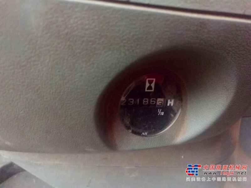 黑龙江出售转让二手15000小时2003年日立EX200挖掘机