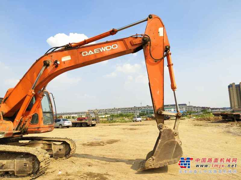 山东出售转让二手9000小时2005年大宇DH220LC挖掘机