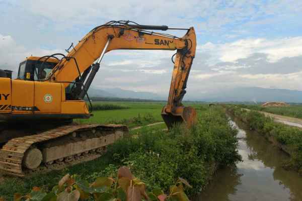 云南出售转让二手8962小时2010年三一重工SY235C挖掘机