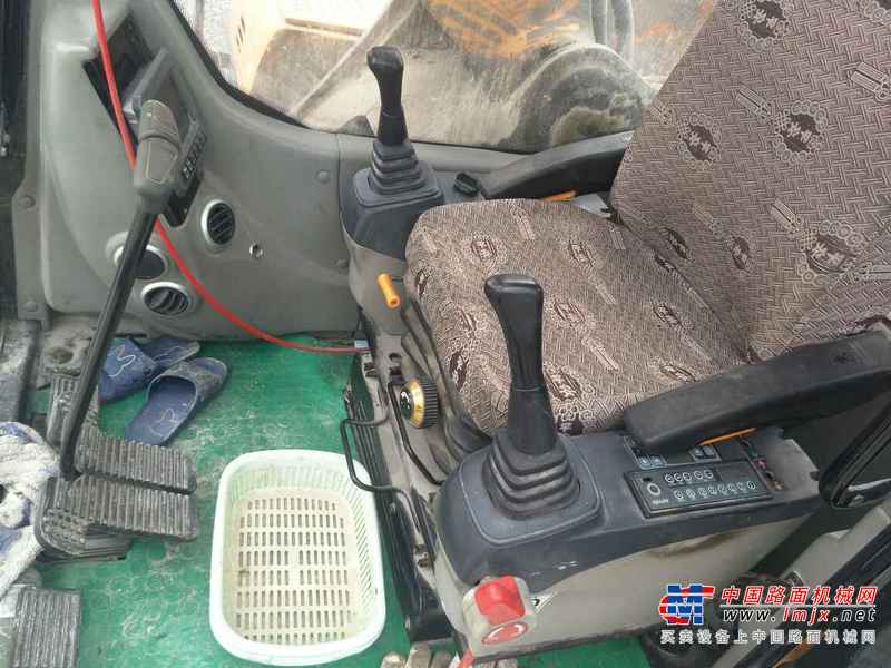 贵州出售转让二手6500小时2012年柳工CLG922D挖掘机