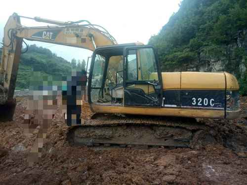 贵州出售转让二手14000小时2006年卡特彼勒320C挖掘机